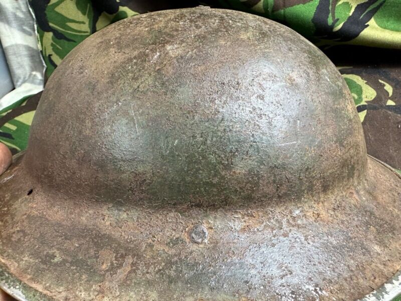 British Army Mk2 Brodie Helmet - Original WW2 - South African Manufactured - The Militaria Shop