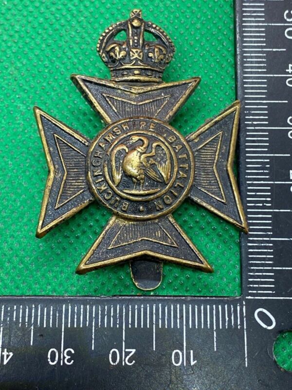 Original WW1 British Army - Buckinghamshire Battalion Blackened Cap Badge - The Militaria Shop