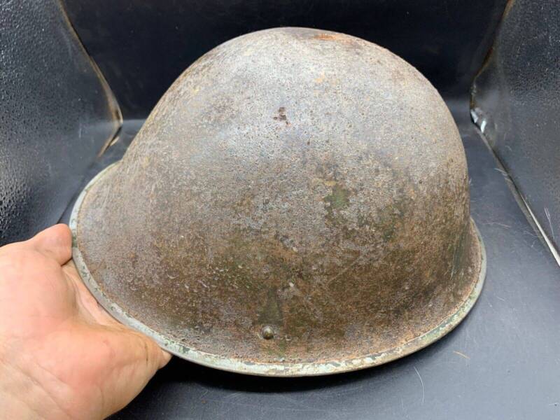 Original WW2 Onwards (1945-1952) British Army Mk4 Turtle Helmet - The Militaria Shop