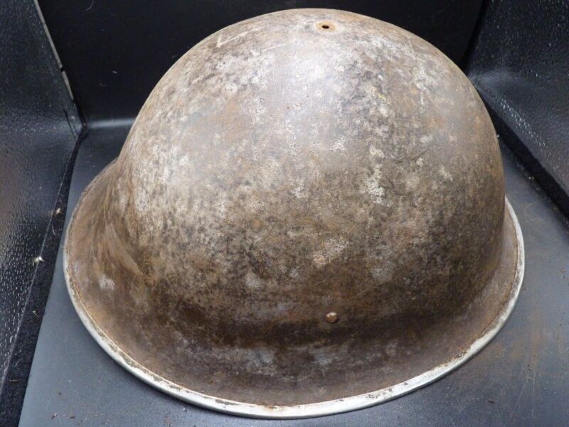 Mk3 Canadian / British Army Original WW2 Turtle Helmet High Rivet - The Militaria Shop
