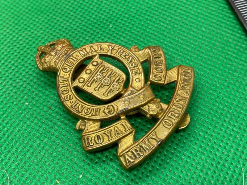 Original WW1 / WW2 British Army - Royal Army Ordnance Corps Cap Badge - The Militaria Shop