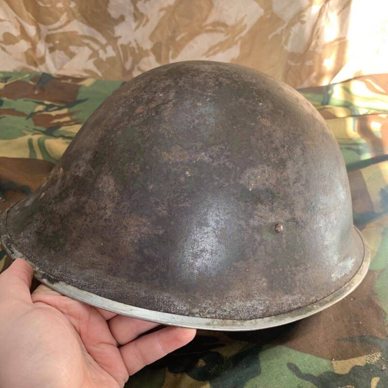 Original WW2 British / Canadian Mk3 Army Combat Turtle Helmet - The Militaria Shop