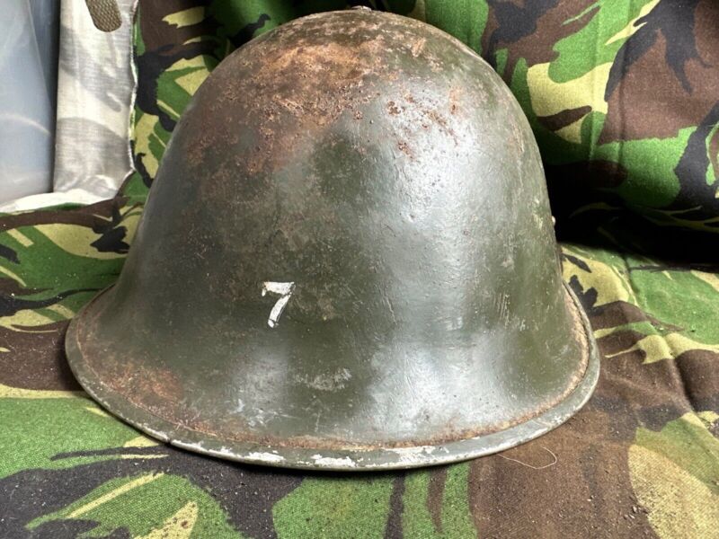 British / Canadian Army Mark 3 Turtle Helmet - Original WW2 Combat Helmet - The Militaria Shop