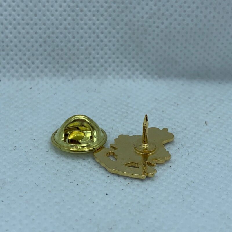 Scottish Highlanders - NEW British Army Military Cap/Tie/Lapel Pin Badge #110 - The Militaria Shop