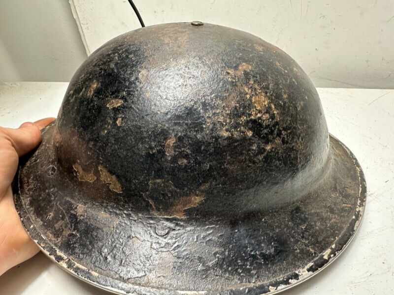 WW2 British / South African Army Mk2 Brodie Combat Helmet - Complete w/Liner - The Militaria Shop