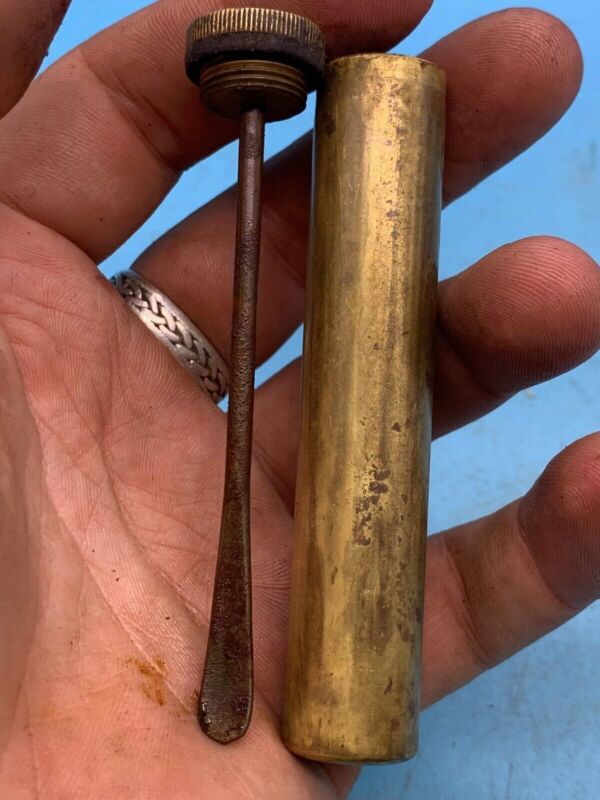 Original British Army WW1 / WW2 SMLE Lee Enfield Brass Oil Bottle - The Militaria Shop