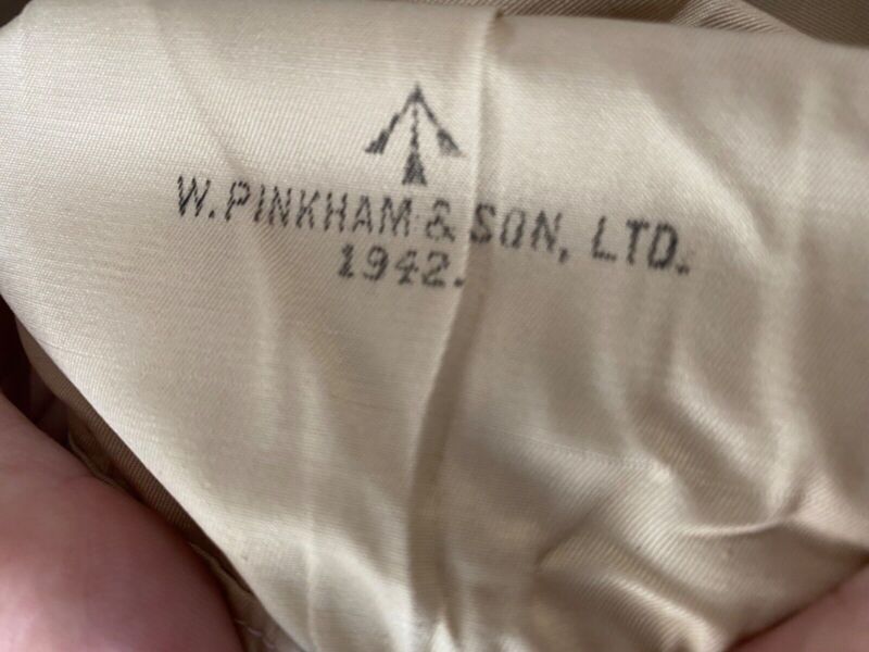 A Matching Pair of WW2 British Army Winter Gunners Gloves - Marked & Dated 1 - The Militaria Shop