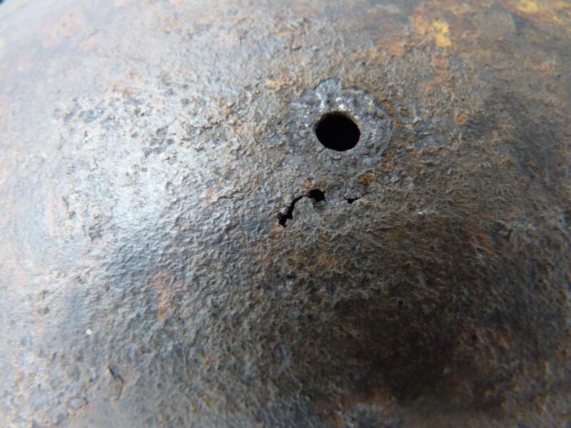 Mk3 Canadian / British Army Original WW2 Turtle Helmet High Rivet - The Militaria Shop