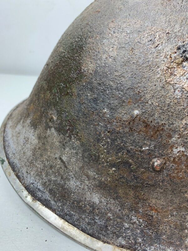 Mk3 Canadian / British Army Original WW2 Turtle Helmet High Rivet - The Militaria Shop