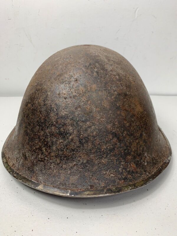 Mk3 Canadian / British Army Original WW2 Turtle Helmet High Rivet - The Militaria Shop