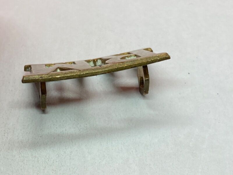 Original British Army WW1 Royal Marines RM Brass Shoulder Title - The Militaria Shop