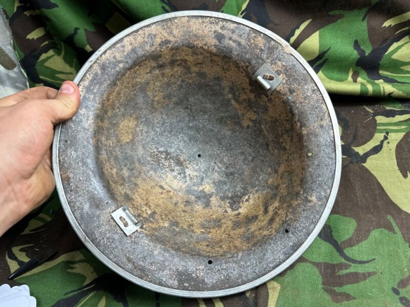 British Army Mk2 Brodie Helmet - Original WW2 - South African Manufactured - The Militaria Shop