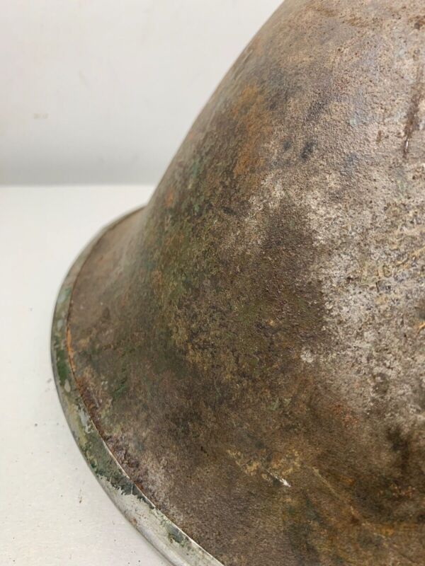 Mk3 Canadian / British Army Original WW2 Turtle Helmet High Rivet - The Militaria Shop