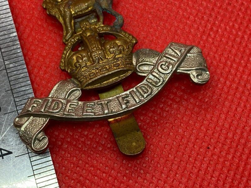 Original WW1 / WW2 British Army - Army Pay Corps Cap Badge - The Militaria Shop