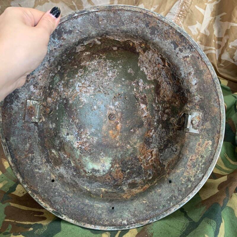 Original WW2 British Style South African Mk2 Army Combat Helmet - The Militaria Shop