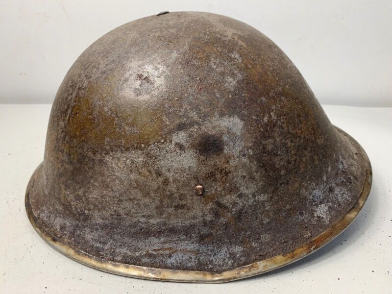 Mk3 Canadian / British Army Original WW2 Turtle Helmet High Rivet - The Militaria Shop