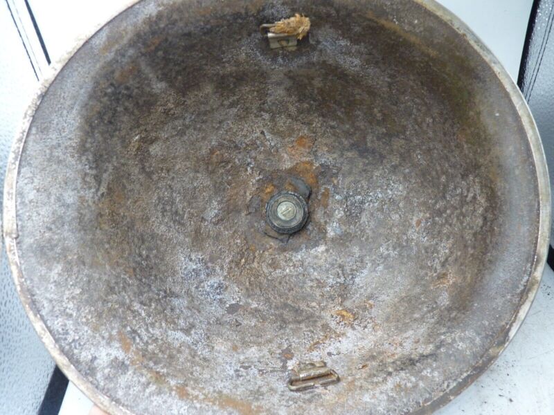 Mk3 Canadian / British Army Original WW2 Turtle Helmet High Rivet - The Militaria Shop