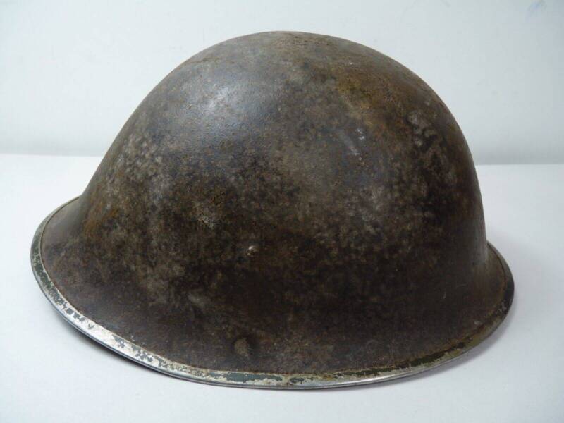 Original WW2 British / Canadian Army Mk3 High Rivet Turtle Army Combat Helmet - The Militaria Shop