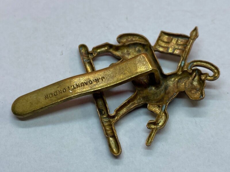 Original WW1 / WW2 British Army Royal West Surrey Cap Badge - The Militaria Shop
