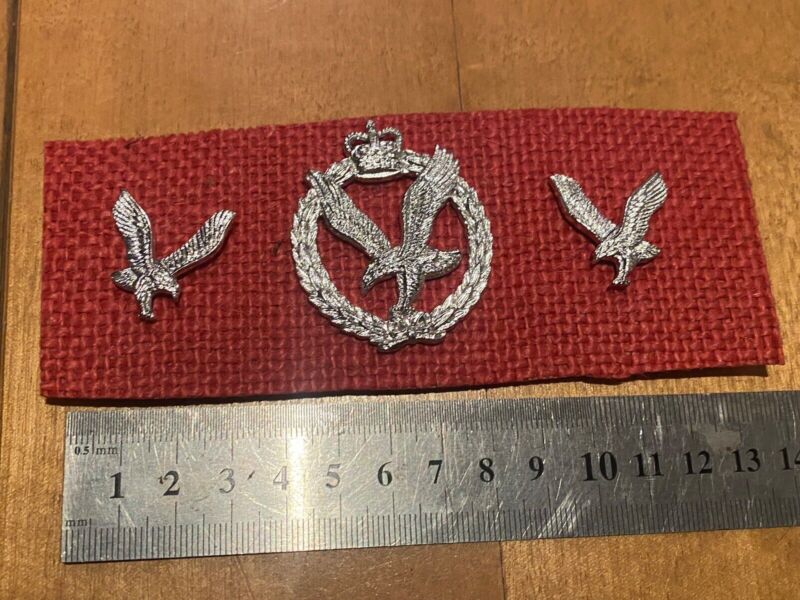 Original Group of British Army - Army Air Corps AAC Cap and Collar Badges - The Militaria Shop