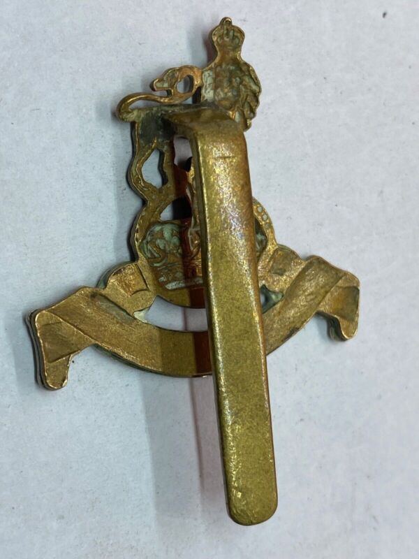 Original WW1 / WW2 British Army - Army Pay Corps Cap Badge - The Militaria Shop