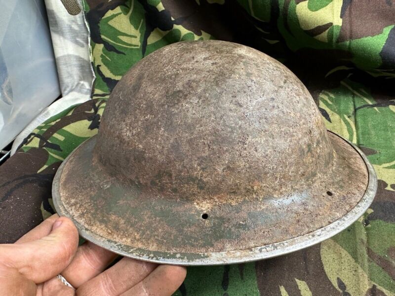 British Army Mk2 Brodie Helmet - Original WW2 - South African Manufactured - The Militaria Shop