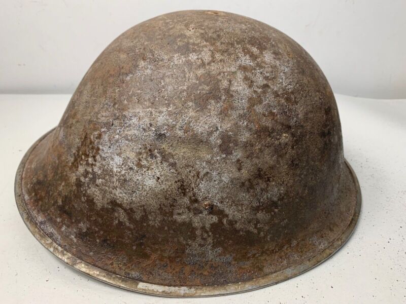 Mk3 Canadian / British Army Original WW2 Turtle Helmet High Rivet - The Militaria Shop