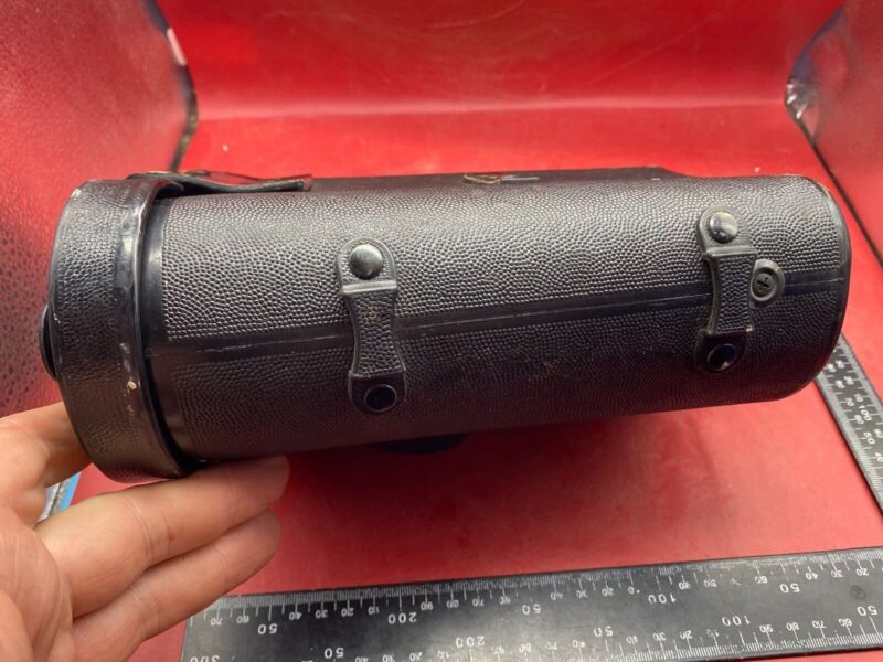 Original 1944 Dated Canadian Army Binoculars in Carrying Case - The Militaria Shop