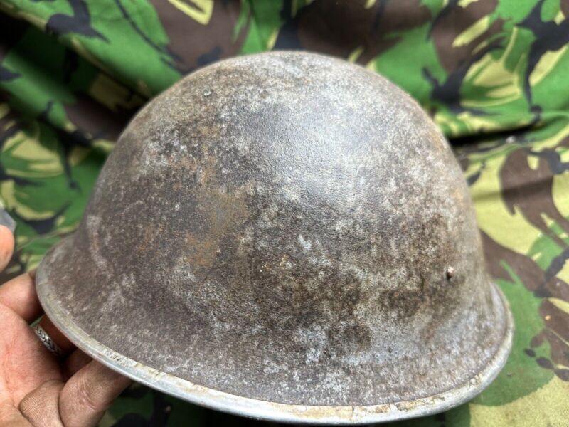 Genuine British / Canadian Army Mark 3 Turtle Helmet - Original WW2 Helmet - The Militaria Shop