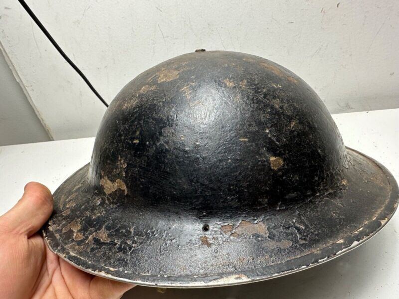 WW2 British / South African Army Mk2 Brodie Combat Helmet - Complete w/Liner - The Militaria Shop