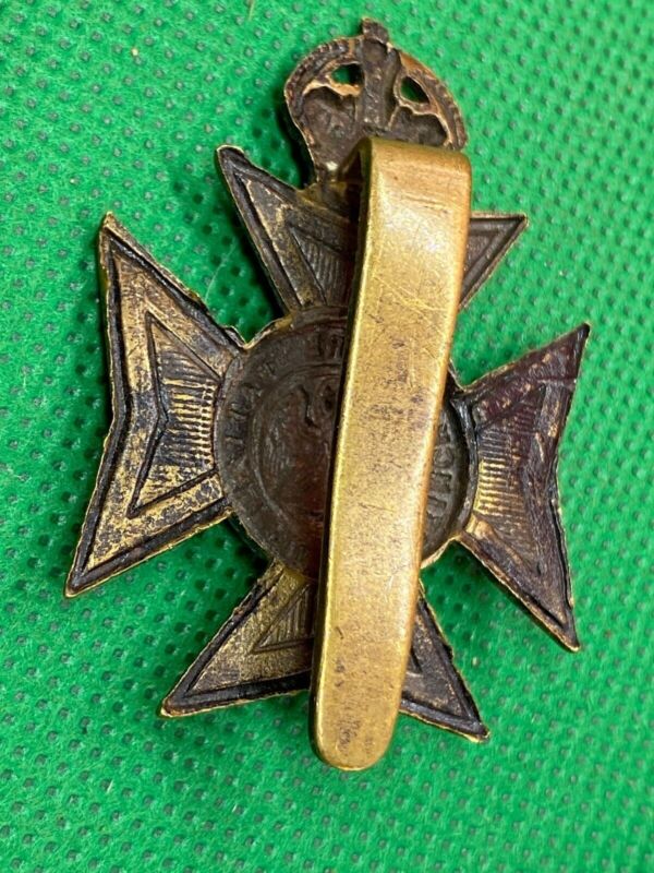 Original WW1 British Army - Buckinghamshire Battalion Blackened Cap Badge - The Militaria Shop