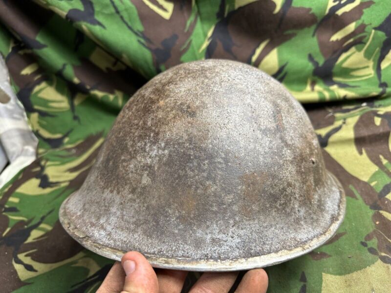 Genuine British / Canadian Army Mark 3 Turtle Helmet - Original WW2 Helmet - The Militaria Shop
