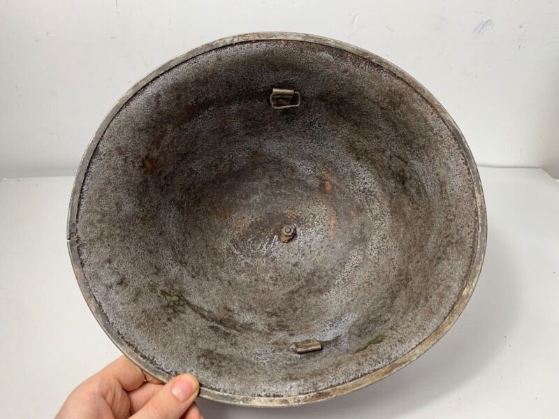 Mk3 Canadian / British Army Original WW2 Turtle Helmet High Rivet - The Militaria Shop