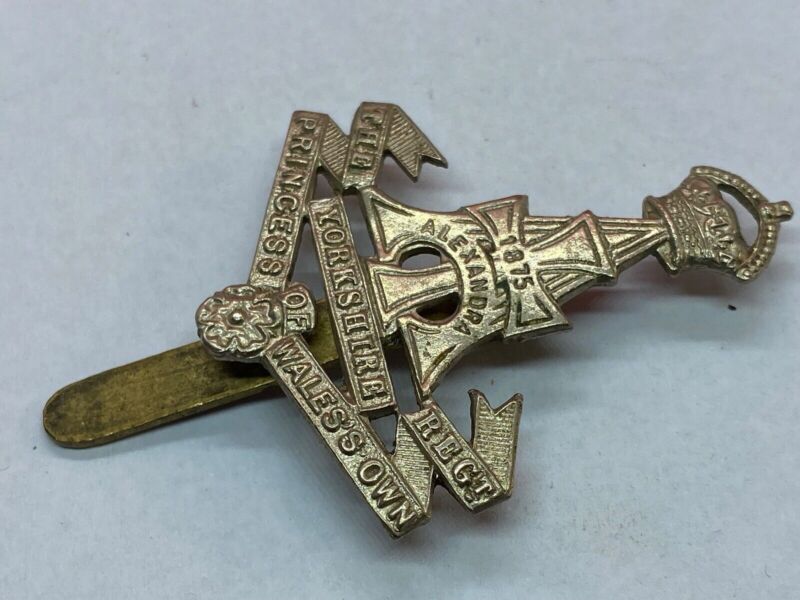 WW1 / WW2 British Army Princess of Wale's Own Yorkshire Regiment Cap Badge - The Militaria Shop