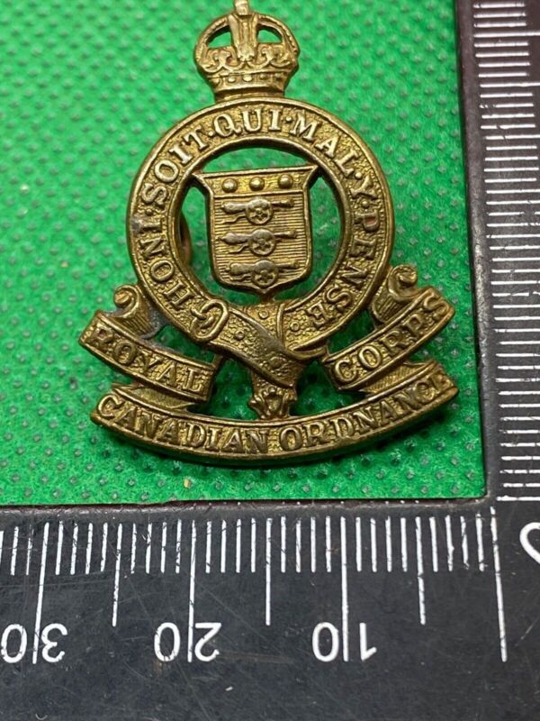 Original WW1 / WW2 Royal Canadian Ordnance Corps Collar Badge - The Militaria Shop
