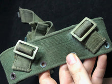 Charger l&#39;image dans la galerie, Original British Army WW2 44 Pattern Combat Belt
