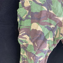 Charger l&#39;image dans la galerie, Genuine British Army DPM Combat Trousers - Size 76/88/104
