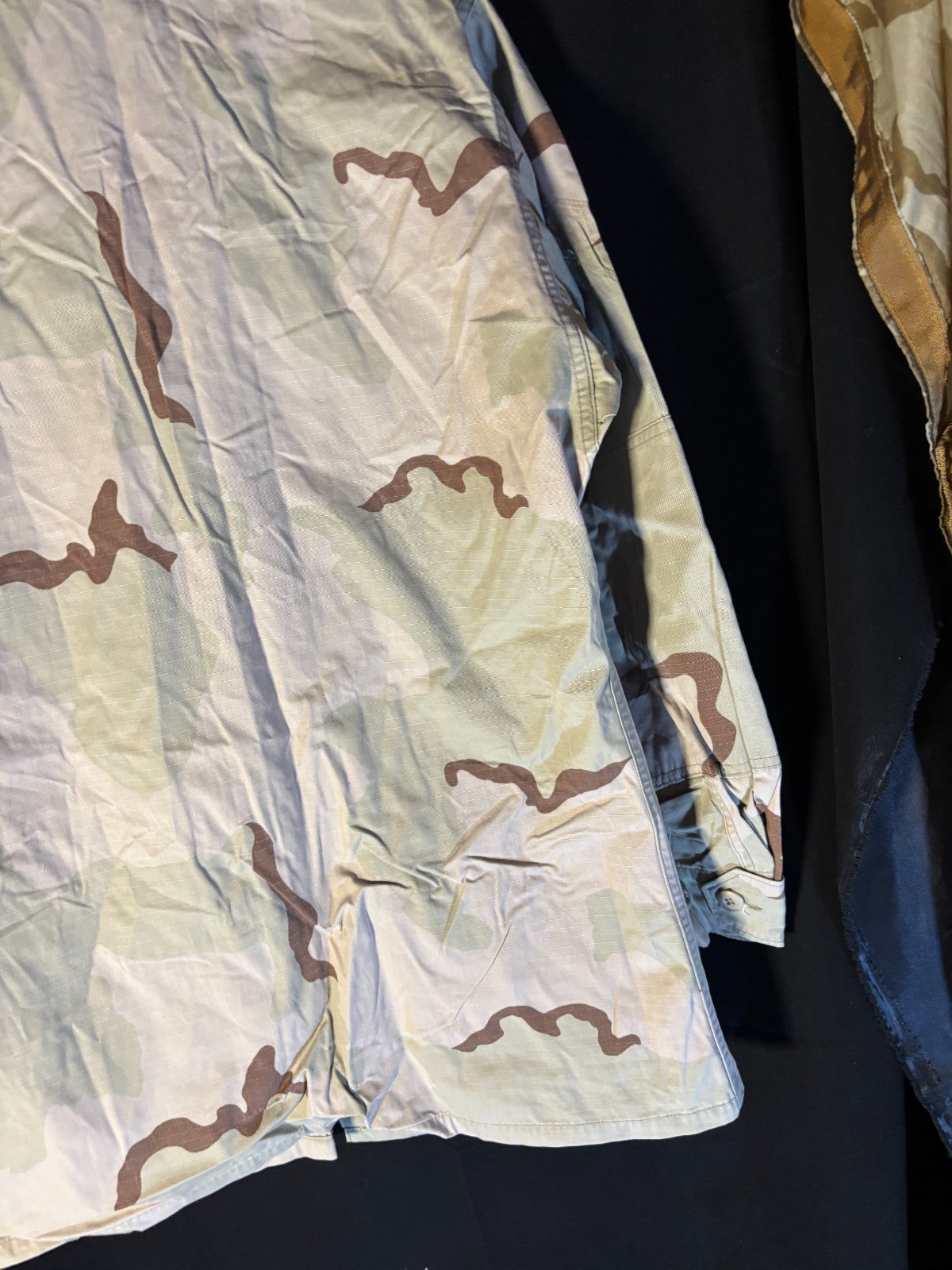Gulf War US Army DCU Camouflaged Combat Field Coat/Jacket - Medium/Long - The Militaria Shop
