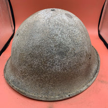 Charger l&#39;image dans la galerie, Original British / Canadian Army WW2 Soldiers Military Combat Mk3 Turtle Helmet
