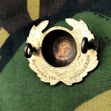 Load image into Gallery viewer, Original British Roya Nvay WW2 Collar Badge - Royal Marines - The Militaria Shop
