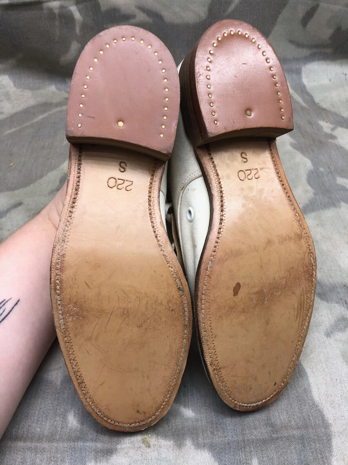 Genuine British Army Women's White Summer Shoes - WW2 Pattern - Size UK 3 S - The Militaria Shop