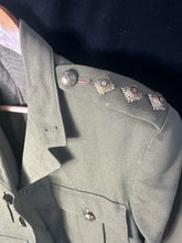 Load image into Gallery viewer, Original WW2 British Army Officers Service Dress Jacket - Captain Signal Corps
