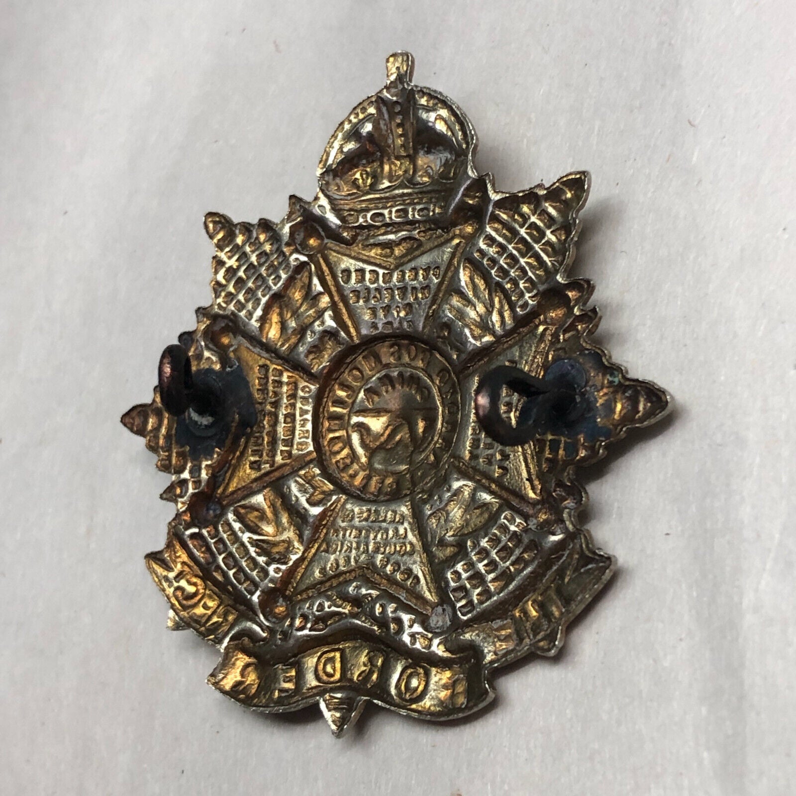 Original WW1 British Army Border Regiment Cap Badge - The Militaria Shop