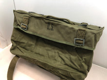 Lade das Bild in den Galerie-Viewer, Original WW2 Korea Vietnam US Army M-1945 Field Pack Cargo OG Green - NEW STOCK
