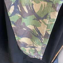 Charger l&#39;image dans la galerie, Genuine British Army DPM Combat Trousers - Size 76/88/104
