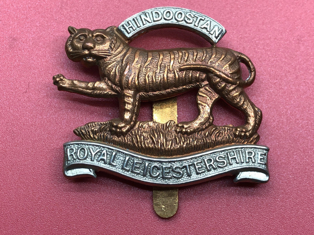 Original WW2 British Army Leicestershire Regiment Cap Badge