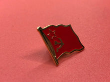 Load image into Gallery viewer, USSR Historic Soviet Union Flag Russia Lapel Pin Badge
