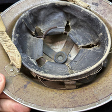 Charger l&#39;image dans la galerie, Original WW2 British Home Front Civil Defence Warden&#39;s Helmet -Liner &amp; Chinstrap
