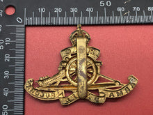 Lade das Bild in den Galerie-Viewer, Original WW1 British Army The Honourable Artillery Company Cap Badge
