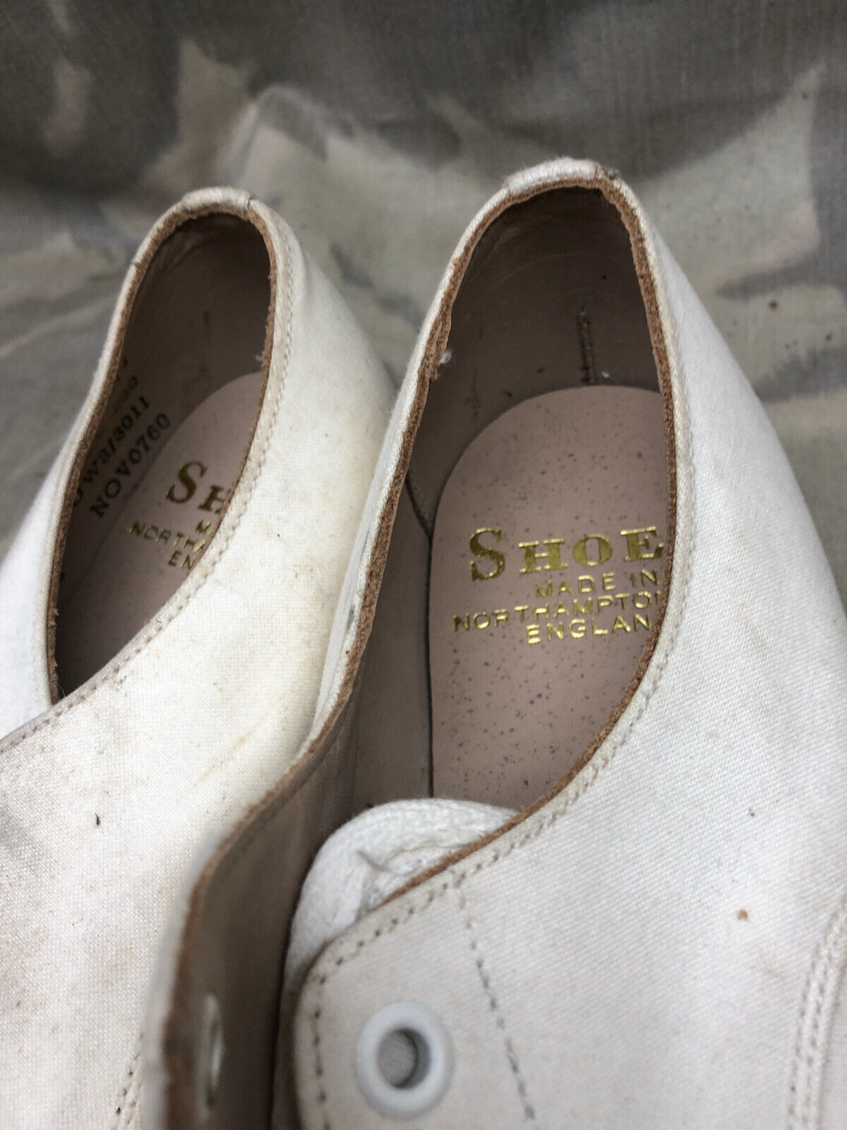 Genuine British Army Women's White Summer Shoes - WW2 Pattern - Size UK 4.5 L - The Militaria Shop